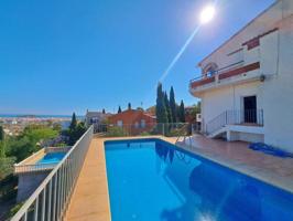 Chalet en venta en Denia, Montgo photo 0