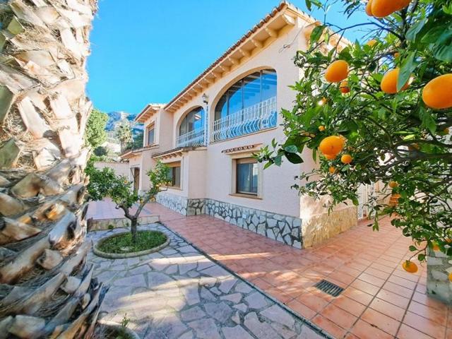 Chalet en venta en Denia, Montgo photo 0