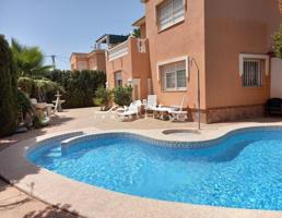 Bungalow en venta en Alfaz del Pi, Albir photo 0