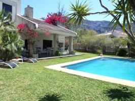 Chalet en venta en Denia, Montgo photo 0
