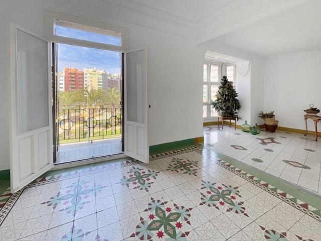 Piso en venta en Alicante, Centro photo 0