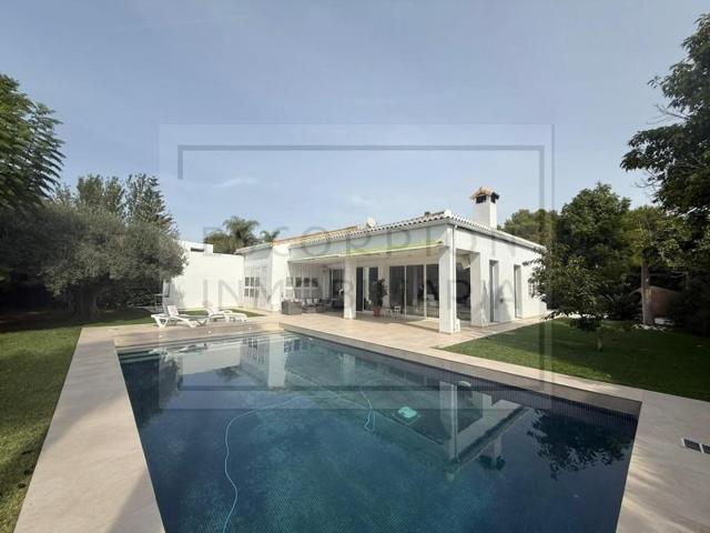 Chalet en venta en Bétera, Urb. Torre en Conill photo 0