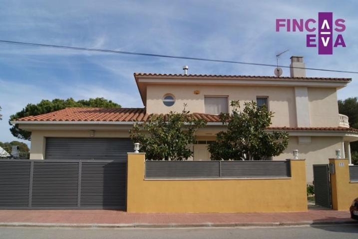 Casa en venta en Tarragona, Tarragona photo 0