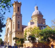 Edificio en venta en Barcelona, Barcelona photo 0