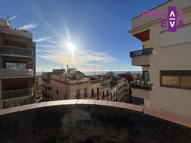 Edificio en venta en Tarragona, Tarragona photo 0
