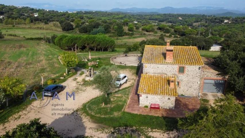 Casa con terreno en venta en Maçanet de la Selva, Urbanización photo 0