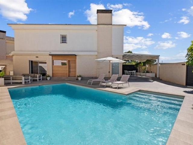 Chalet en venta en Alfaz del Pi photo 0