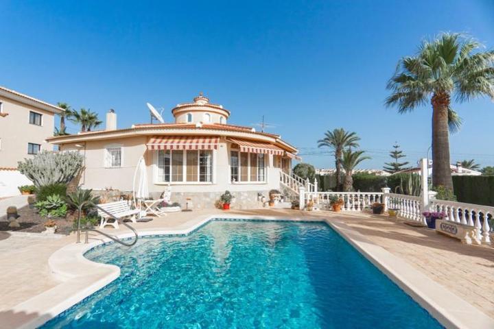 Chalet en venta en Ciudad quesada, Costa blanca sur photo 0