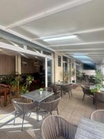 Local comercial en alquiler en Mallorca, Coll dEn Rabassa photo 0