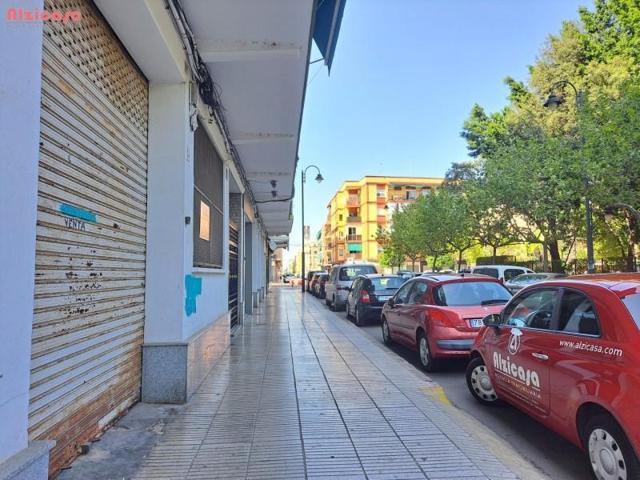 Local comercial en venta en Alzira, Alquenencia photo 0