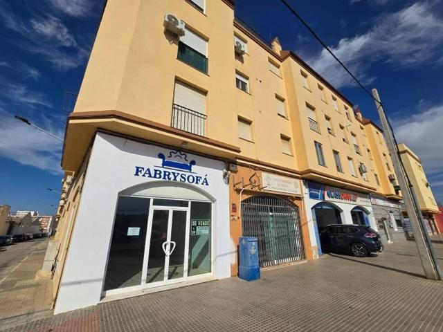Local comercial en venta en Chiclana de la Frontera, Avenida la libertad photo 0