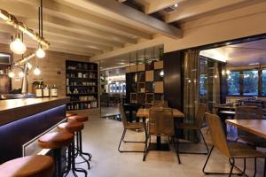 Local comercial en alquiler en Mallorca, Cala Major photo 0