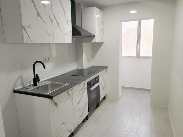 Duplex en venta en Alicante, Virgen del Remedio-Parque lo Morant photo 0