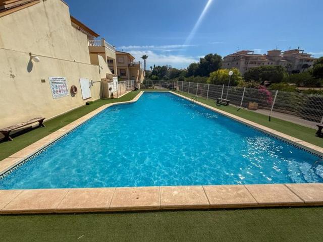 Entresuelo en venta en Orihuela Costa, Playa Flamenca photo 0