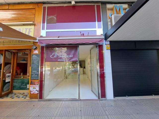 Local comercial en venta en Alzira, Zona reino photo 0