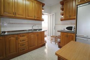 Apartamento en venta en Torrevieja, Centro photo 0
