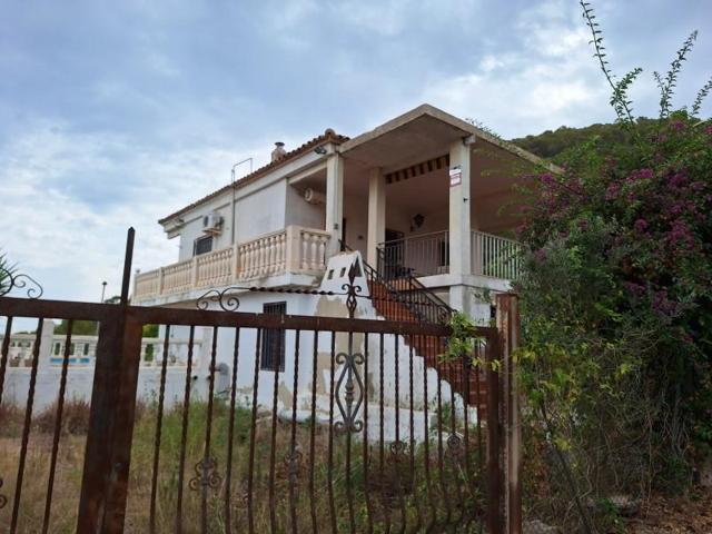 Chalet en venta en Llaurí photo 0