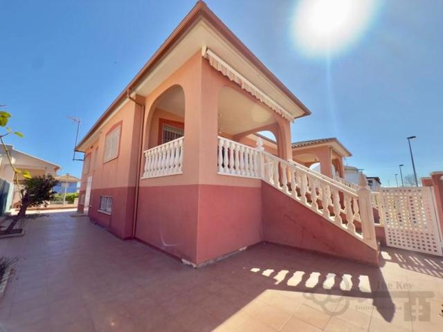 Chalet en venta en Cartagena, Los Urrutias photo 0
