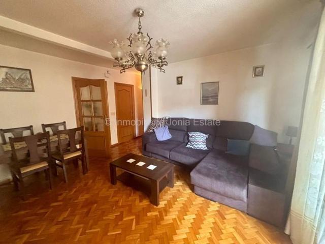 Apartamento en venta en Villajoyosa, Centro Ciudad photo 0