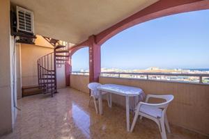 Apartamento en venta en Torrevieja photo 0
