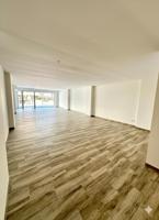 Local comercial en venta en Calvia, Magaluf photo 0