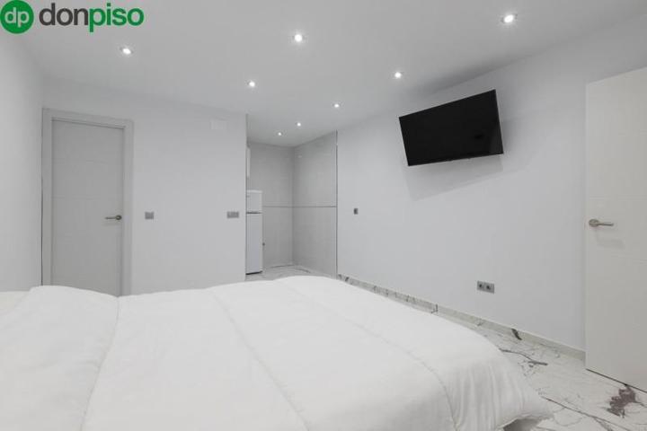 Entresuelo en venta en Fuengirola, Puerto Deportivo photo 0