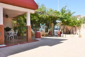 Chalet en venta en Puerto de Mazarrón, Bahía photo 0