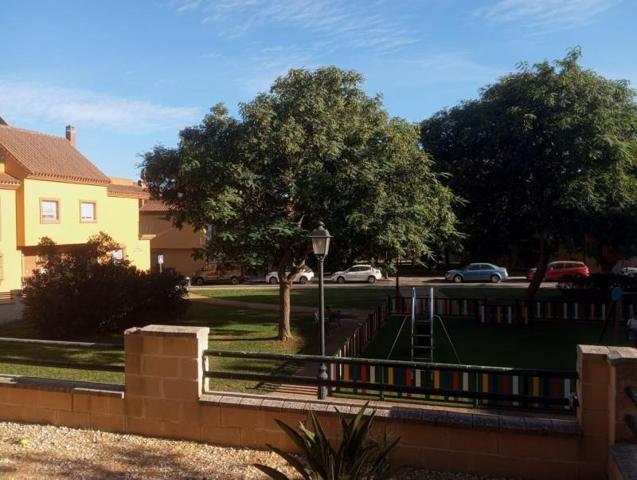 Adosada en venta en Los Barrios, South of spain photo 0