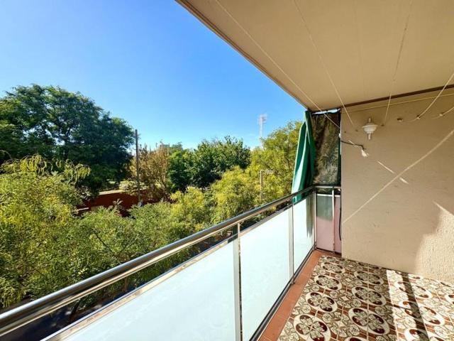 Piso en venta en L'Hospitalet de Llobregat, Bellvitge photo 0