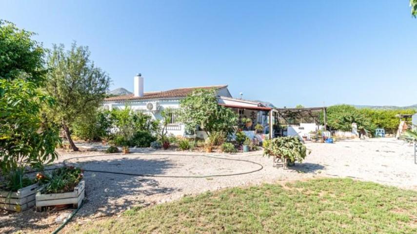 Chalet en venta en Pego photo 0