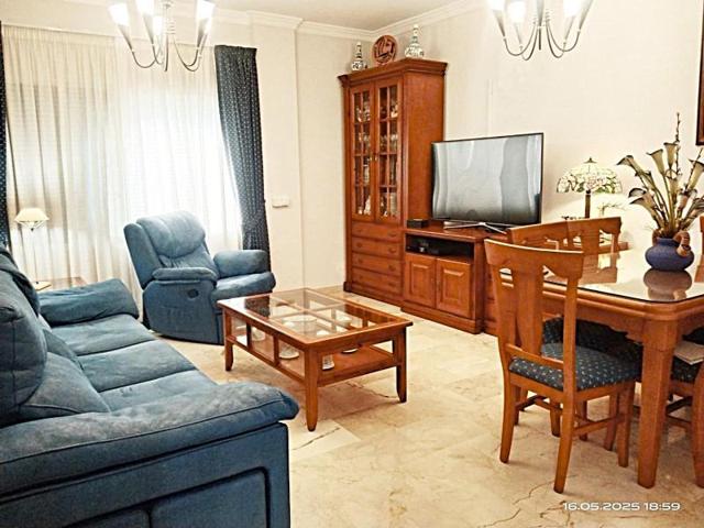 Piso en venta en Mijas, Las lagunas photo 0