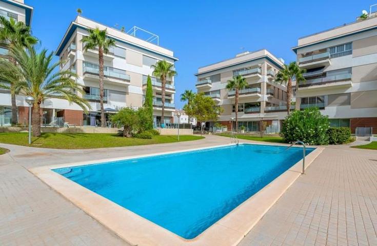 Apartamento en venta en Orihuela Costa, Villamartín-Las Filipinas photo 0