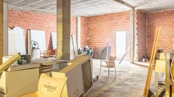 Local comercial en venta en Denia photo 0