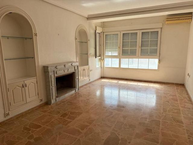 Apartamento en venta en Torrevieja photo 0
