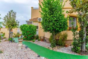 Chalet en venta en Torrevieja, Los balcones photo 0