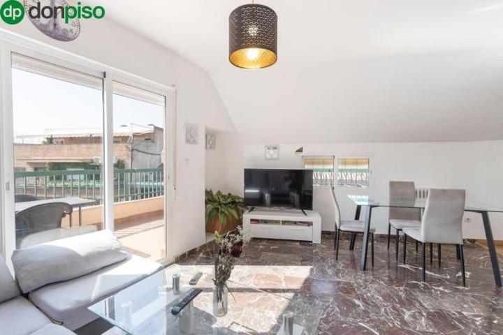 Aticos en venta en Granada, Arabial photo 0