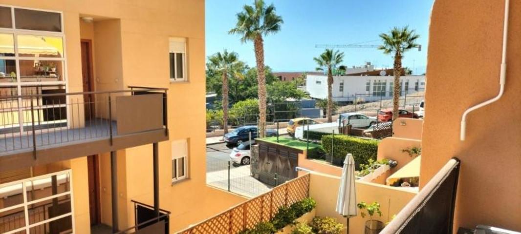 Apartamento en venta en Adeje photo 0