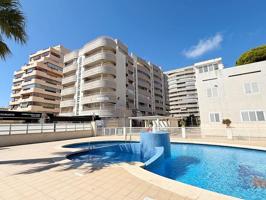Apartamento en venta en Calpe, Primera Línea de Playa Levante (La Fossa) photo 0