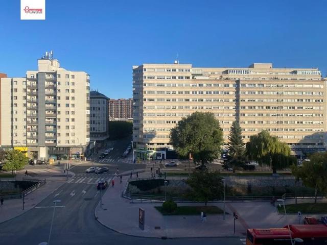 Piso en venta en Burgos, Avda. del Cid photo 0