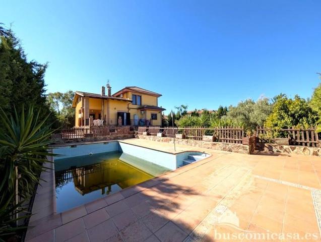 Chalet en venta en Linares, Calle Radio Faro, 23700 photo 0