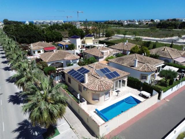 Chalet en venta en Els Poblets photo 0