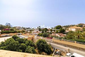 Chalet en venta en Calpe, Manzanera photo 0
