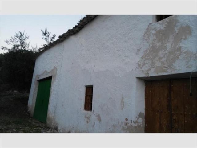 Chalet en venta en Iznájar, Iznájar photo 0