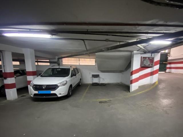 Garaje en venta en Granada, Realejo photo 0