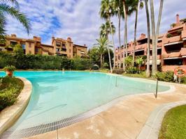 Apartamento en venta en Marbella, Costa del Sol photo 0