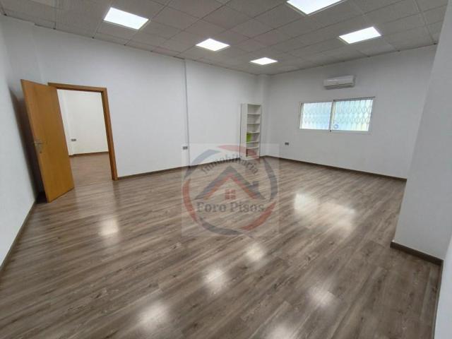 Local comercial en alquiler en Xàtiva photo 0