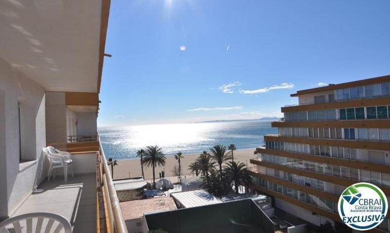 Apartamento en venta en Roses, Santa Margarida photo 0