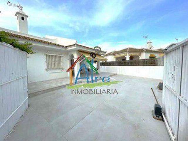 Chalet en venta en Matalascañas, Sector Ostrero photo 0