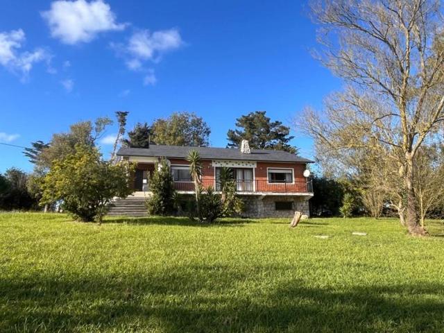 Chalet en venta en Ongayo, Suances photo 0