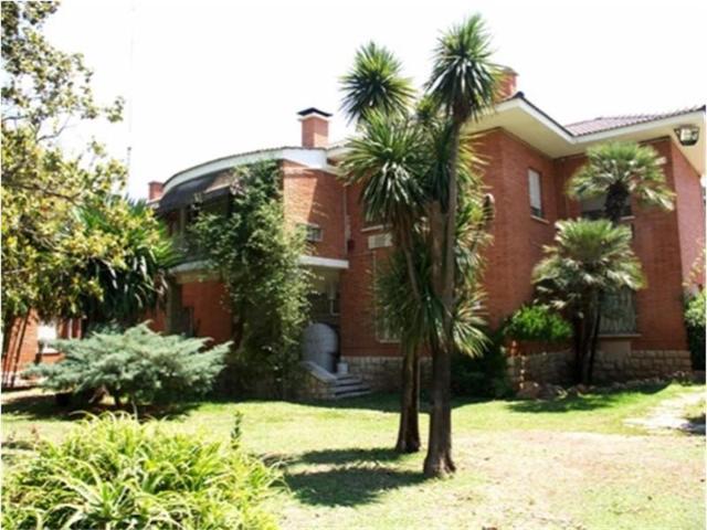 Chalet en venta en Canals photo 0